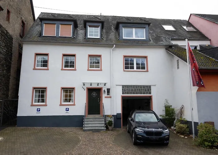 Sonnenuhr Appartement Brauneberg